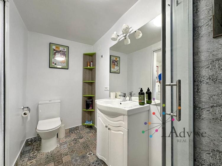 Apartament cu 3 camere decomandat, mobilat în Centrul Istoric