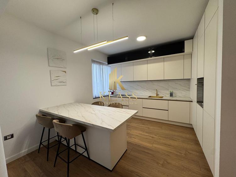 Apartament cu 4 camere decomandat, mobilat în Pipera