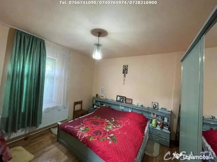 Casă cu 3 camere cu Teren 387 Mp în Central