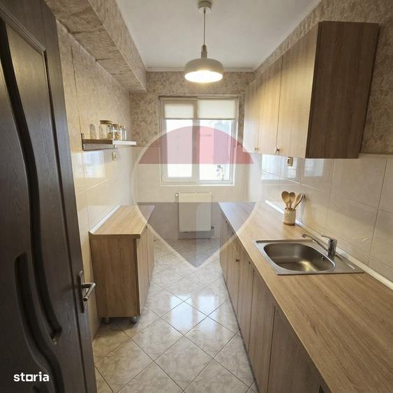 Apartament cu 3 camere decomandat în Central
