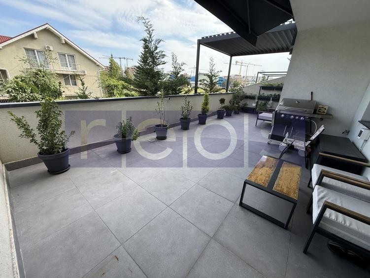Apartament cu 2 camere decomandat în Pipera