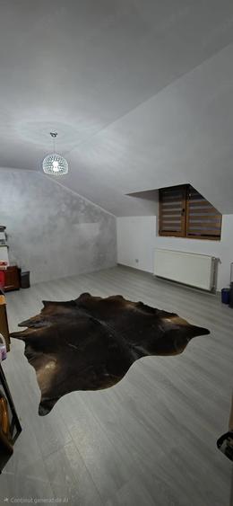 Casă cu Teren 400 Mp în Lumina