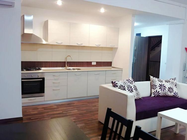 Apartament cu 2 camere decomandat, mobilat în Parcul Carol