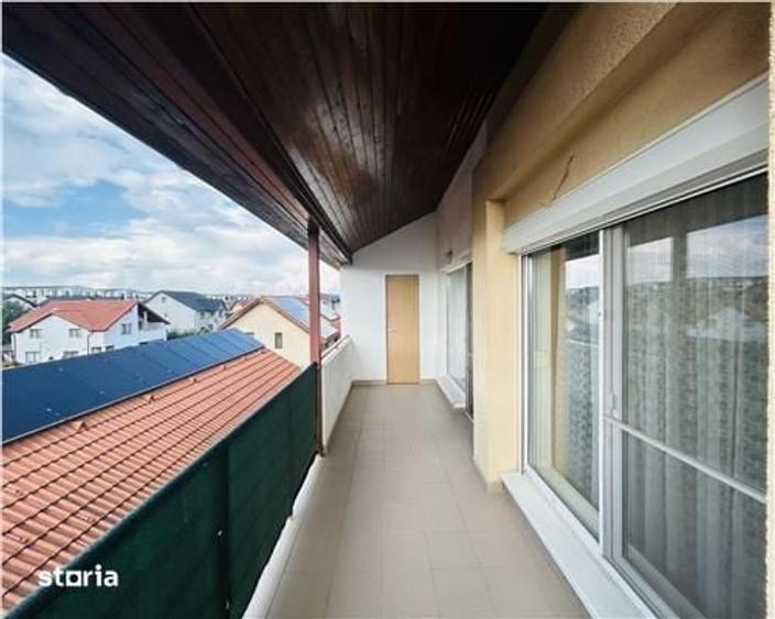 Apartament cu 3 camere semidecomandat în Tineretului