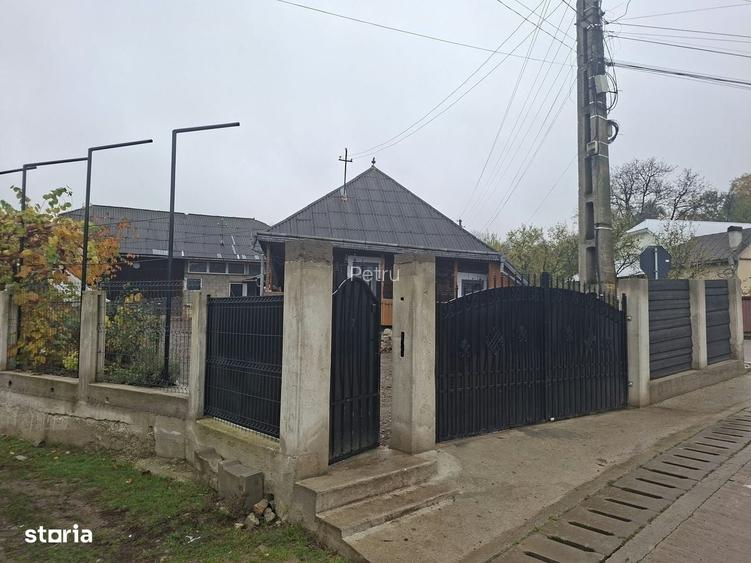 Casa de vanzare + teren de 30 ari in Cacica