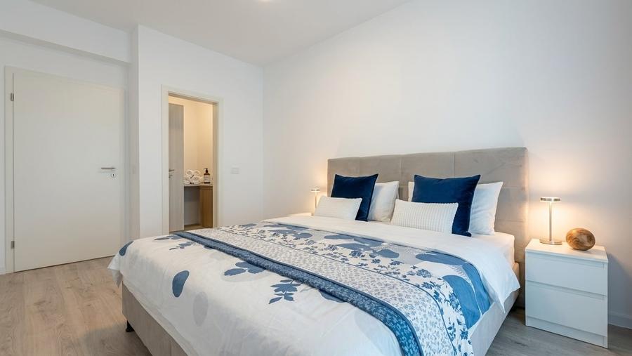 Apartament cu 2 camere decomandat în Tractorul