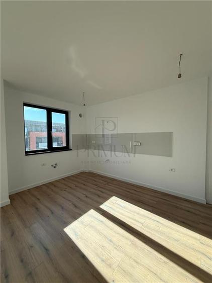 Apartament cu 3 camere decomandat în Torontalului