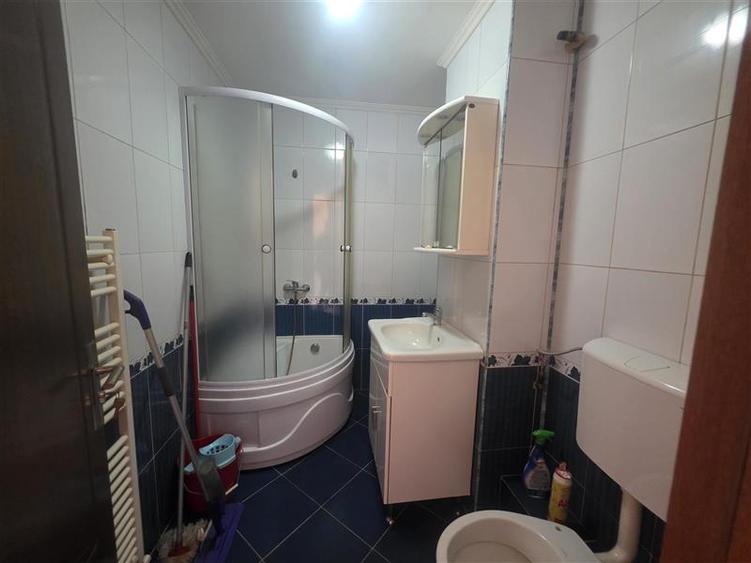 Apartament cu 2 camere decomandat în Unirii