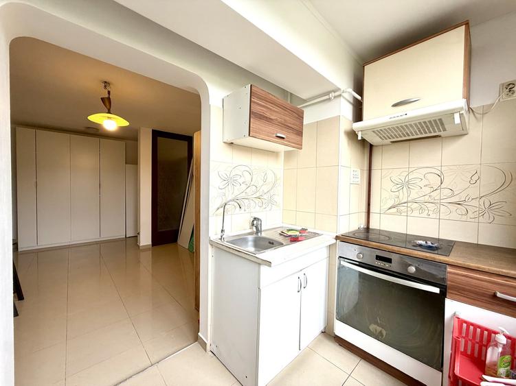 Apartament cu 2 camere semidecomandat, mobilat în Bucovina