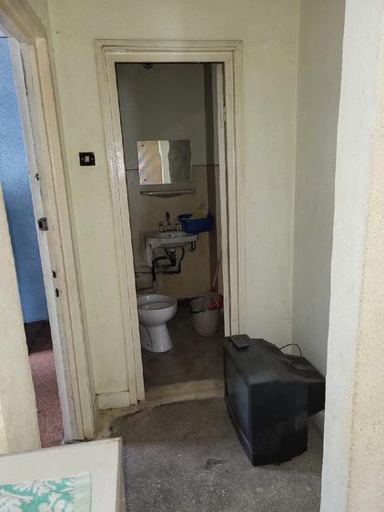 Apartament cu 3 camere decomandat în Pajura