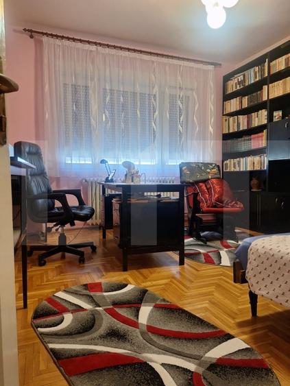 Casă individuală cu 6 camere cu Canalizare în Lugoj