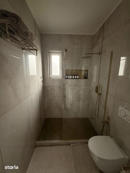 Casă cu 4 camere în Oncea