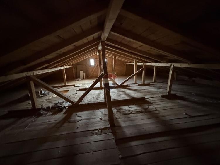 Casă individuală cu 4 camere cu Teren 492 Mp în Vânători