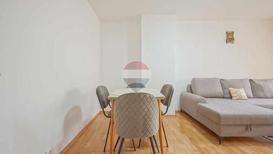 Apartament cu 2 camere decomandat, mobilat în Central