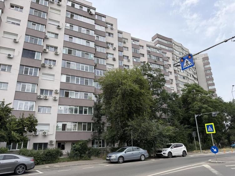 Spatiu, lumina si una dintre cele mai bune locatii din vestul Capitalei ! - 28