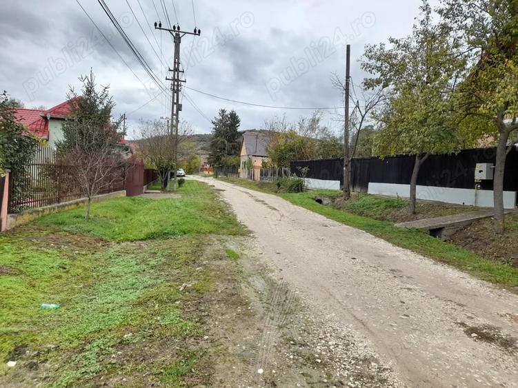 Casă cu 2 camere în Crăiești