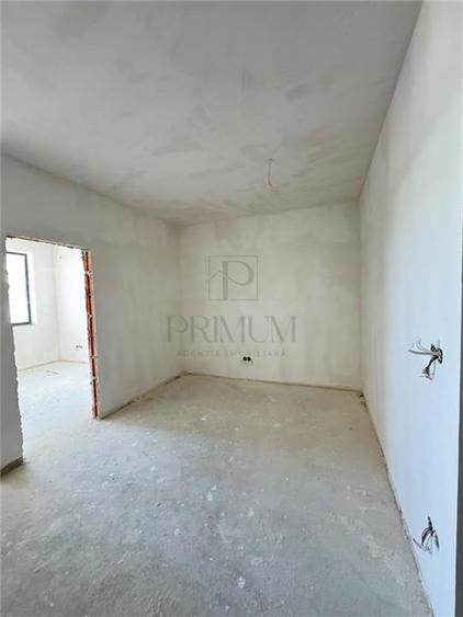 Apartament cu 2 camere semidecomandat în Giroc