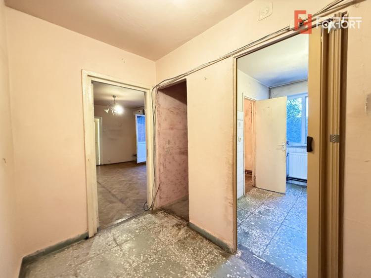 Apartament cu 2 camere semidecomandat în Cetății