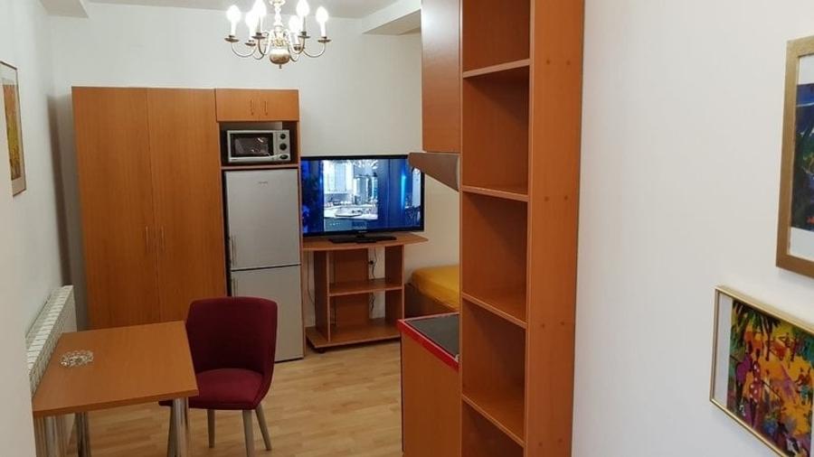 Garsonieră semidecomandată în Eroii Revoluției