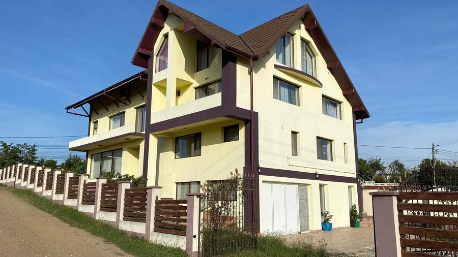 Casă cu 4 camere în Geamăna