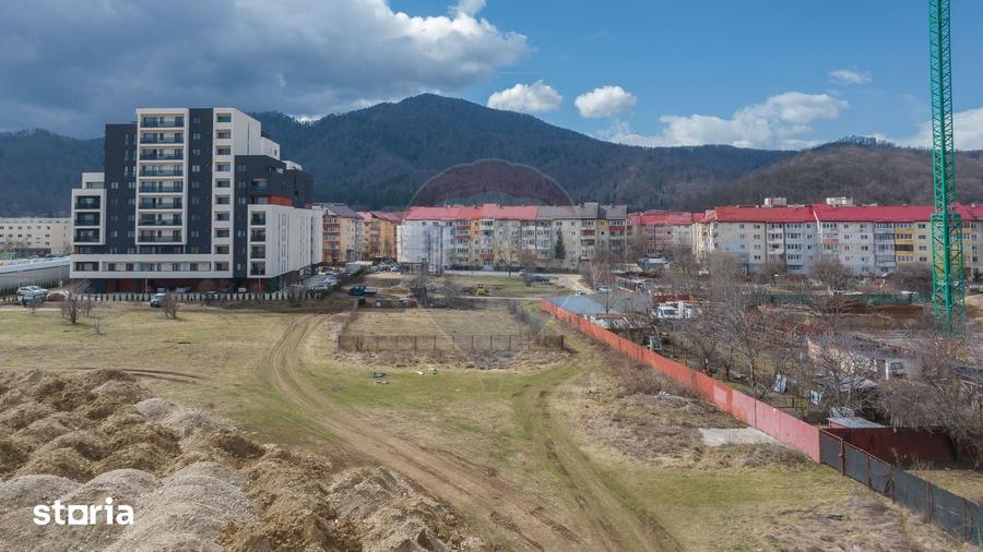 Teren de 900 mp, în Dârste