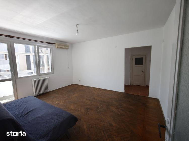 Apartament cu 3 camere decomandat în Cișmigiu