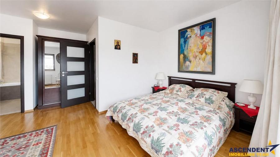 Proprietate 3 camere 118 utili, Privilegio, etaj 10,t erasa - 17