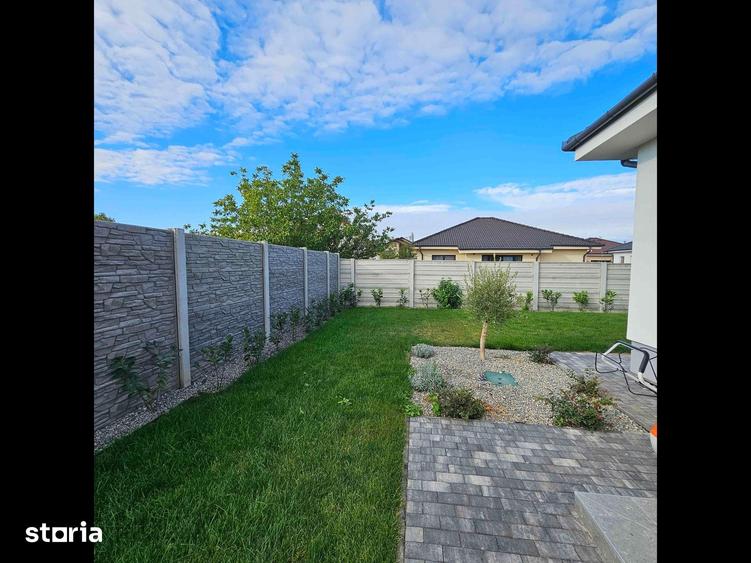 Casă cu 4 camere cu Teren 470 Mp în Oncea