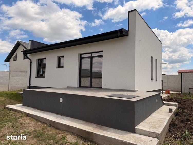Casă cu 3 camere cu Teren 378 Mp în Berceni