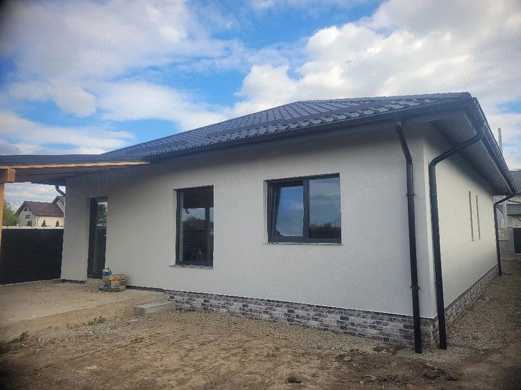 Casă cu Teren 400 Mp în Cordun
