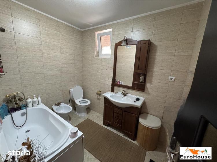 Casă cu 3 camere cu Teren 150 Mp în Cetate