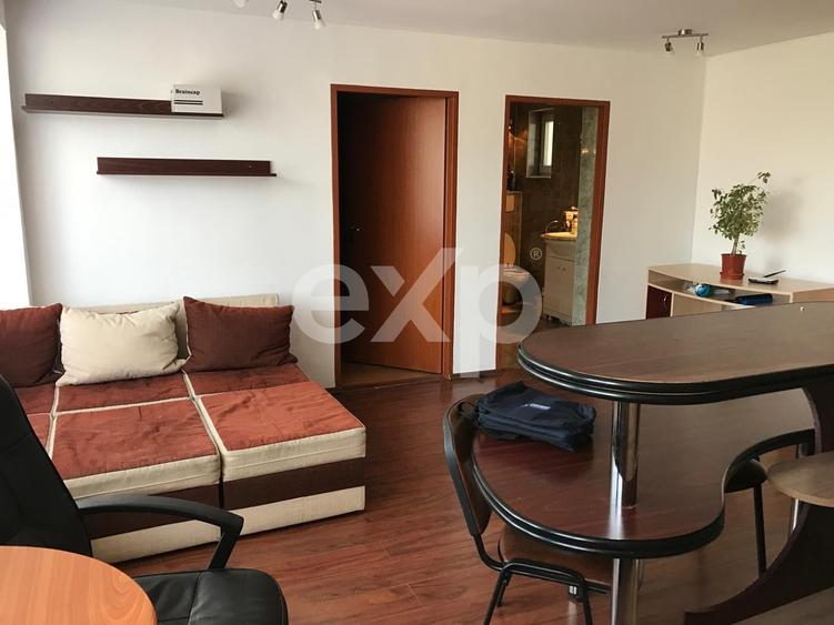 Apartament cu 4 camere semidecomandat, mobilat în Mănăștur
