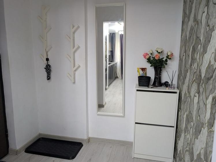 Apartament cu 2 camere decomandat în Boldești