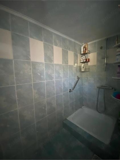 Casă cu 6 camere cu Teren 1273 Mp în Lița