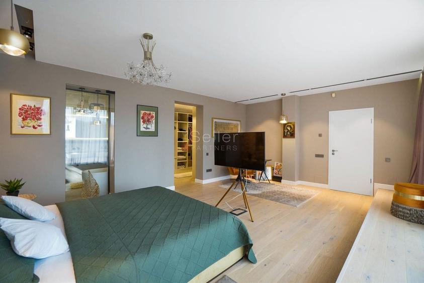 Apartament cu 3 camere decomandat, mobilat în Drumul Poienii