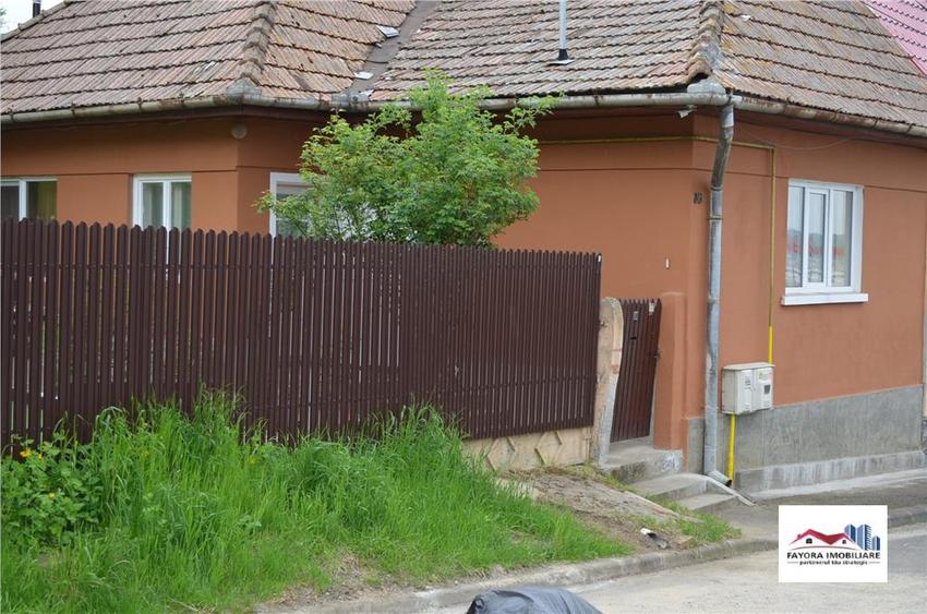 Casă cu 2 camere cu Teren 650 Mp în Mureșeni