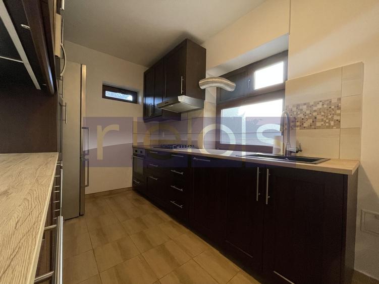 Apartament cu 3 camere decomandat în Kiseleff