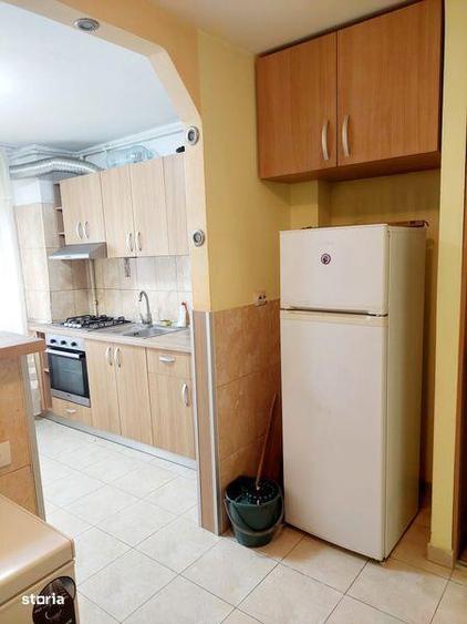 Apartament cu 2 camere semidecomandat, mobilat în Central