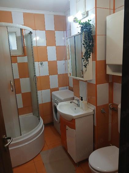 Apartament cu 3 camere decomandat în Zorilor