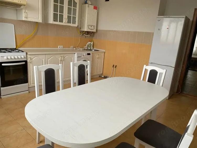 Apartament cu 2 camere decomandat în Complex Studențesc