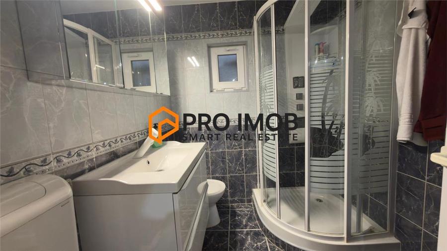 Apartament cu 2 camere decomandat, mobilat în Broșteni