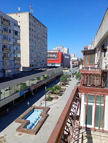 Persoana fizica vand apartament ultracentral Constanta, ideal investitie - 1