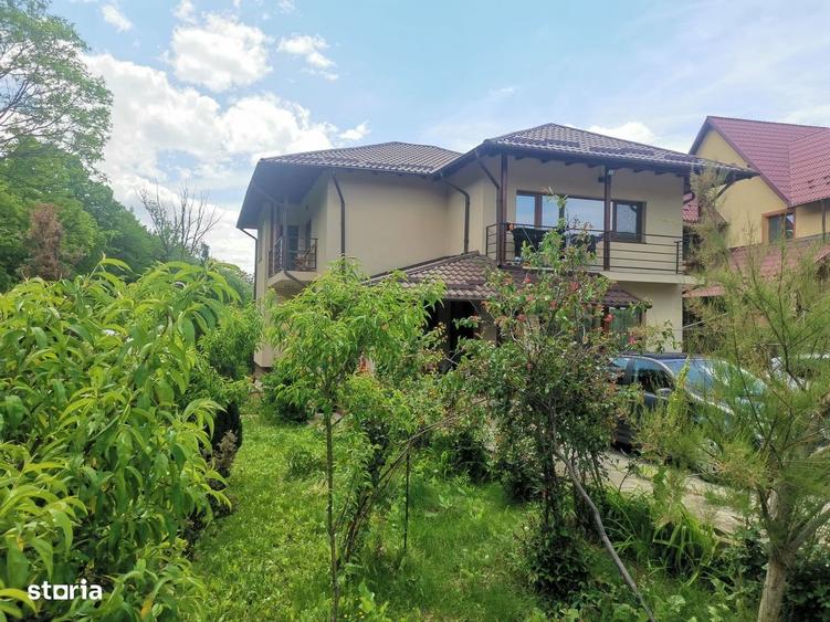 Casă cu 4 camere în Bascov