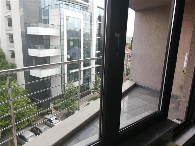 Birou, de 350 mp, în Polonă