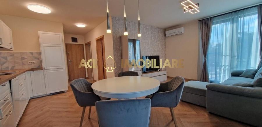 Apartament cu 2 camere semidecomandat, mobilat în Tei