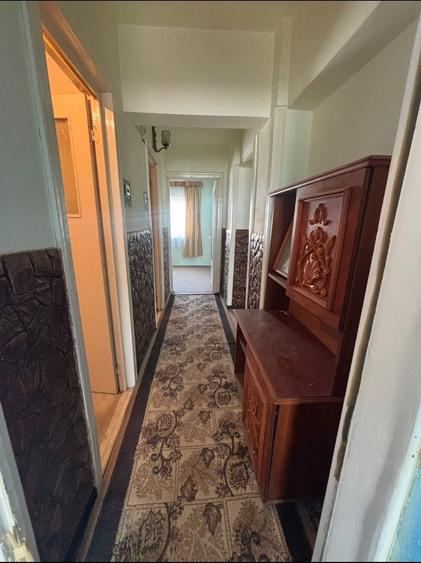 Apartament cu 4 camere decomandat în Central
