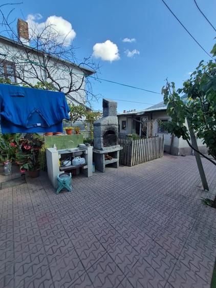 Casă cu 5 camere cu Teren 1000 Mp în Rudului