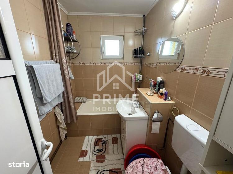 Apartament cu 4 camere în Cetate