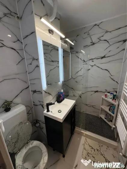 Apartament cu 2 camere semidecomandat în Calea București