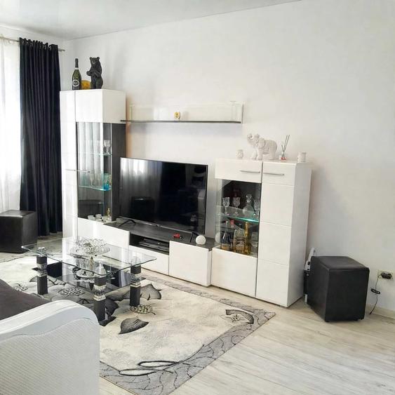 Apartament cu 2 camere decomandat în Dobroești